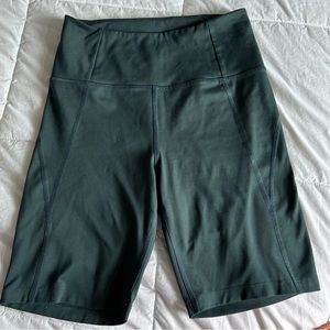 Girlfriend Collective Short | Size S